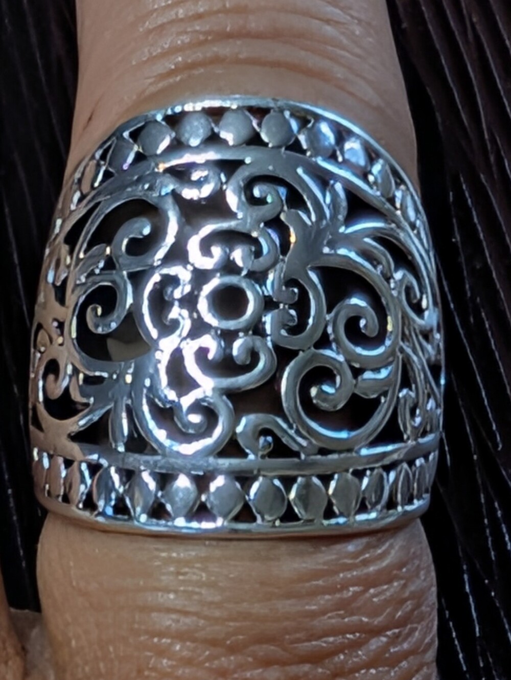 Super Unique Filigree Silver Beaded Design Knuckle Statement Ring